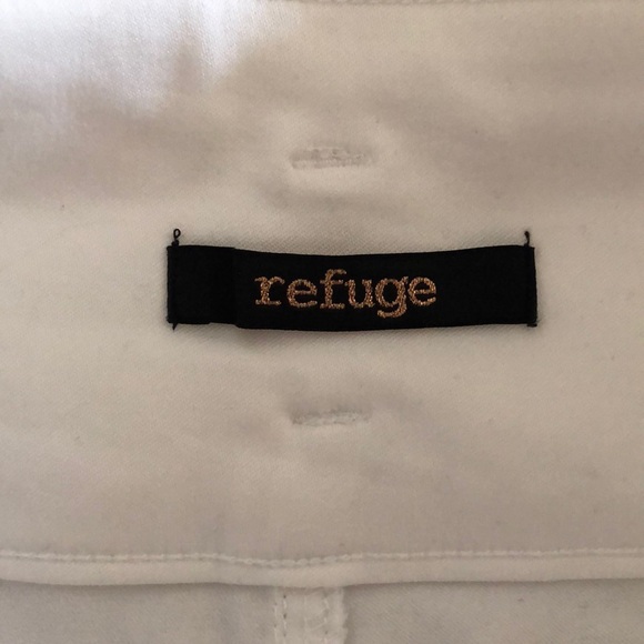 White High Rise Shorts - Picture 2 of 3